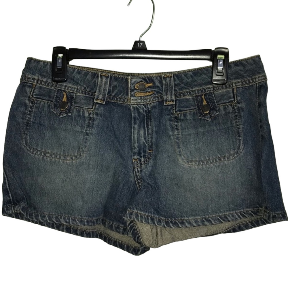 American Eagle Outfitters